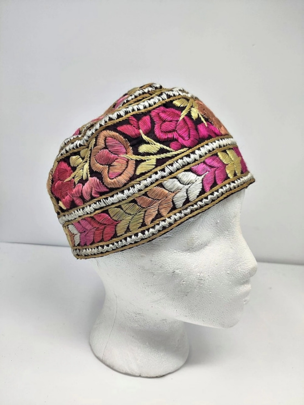 Vintage Handmade Embroidered Topi Skullcap Floral Pillbox Hat India 22"